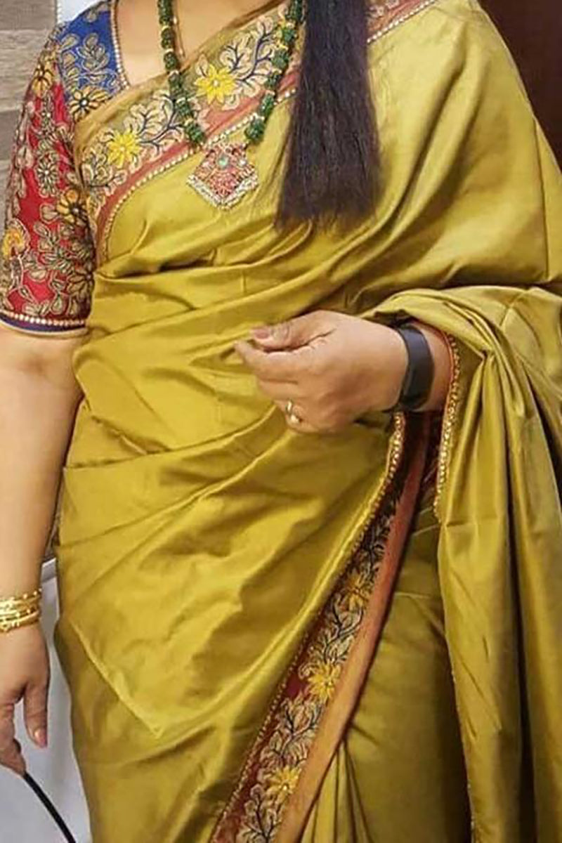 Golden Beautiful Soft Kanjivaram Silk Saree
