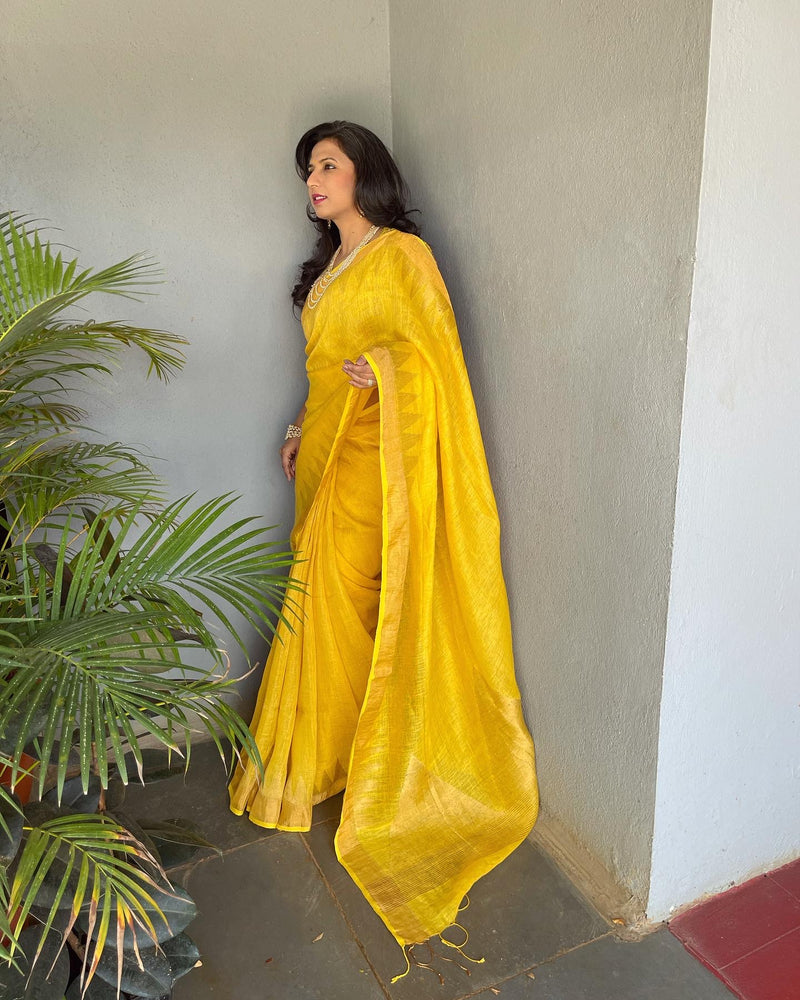 Yellow Classic Banarasi Zari Weaving Silk Saree
