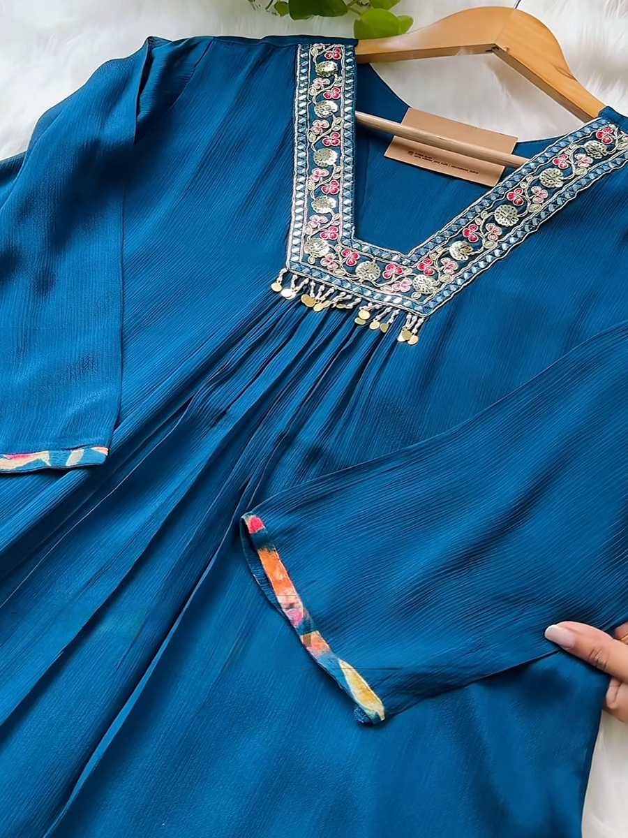Alluring Petal Touch Elegant Kurta Set for Women