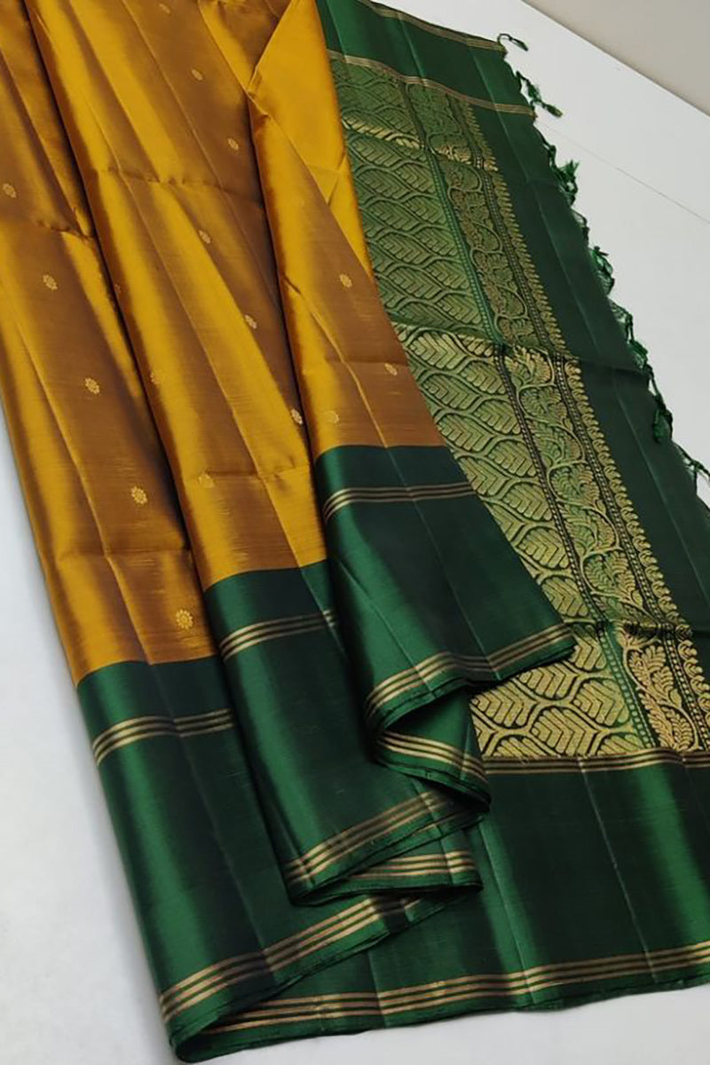 Mustered Classic Banarasi Zari Weaving Silk Saree